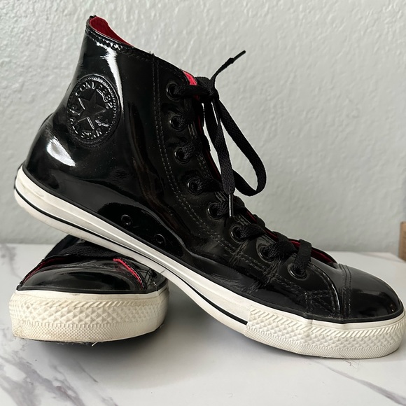 Black high-top Converse - Picture 1 of 5